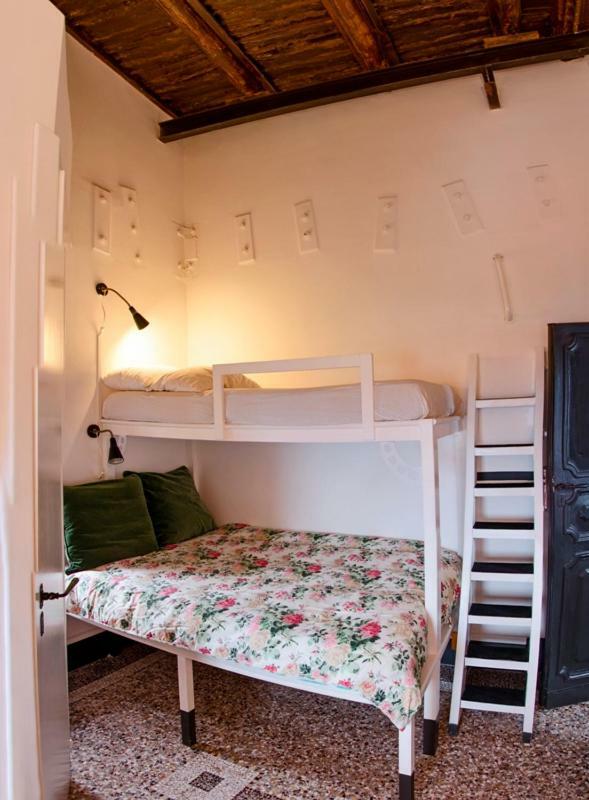 La Torre Di Ro Bed & Breakfast Наполи Екстериор снимка